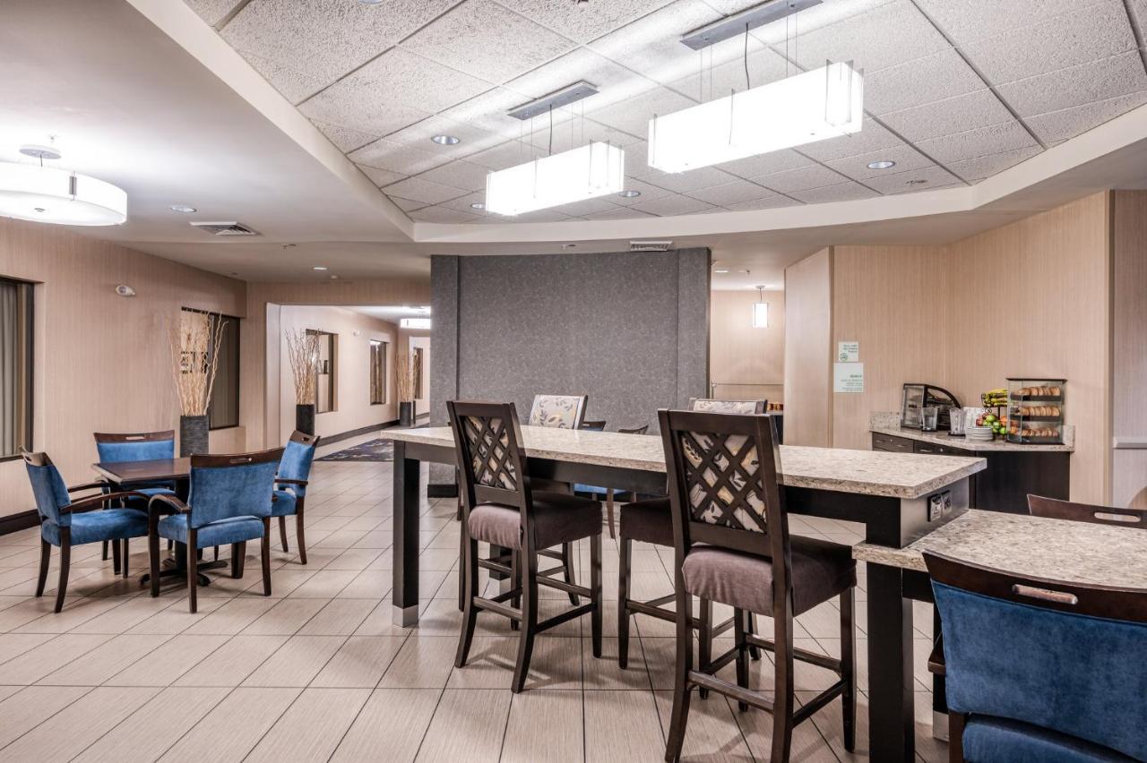 Holiday Inn - Terre Haute By Ihg מראה חיצוני תמונה